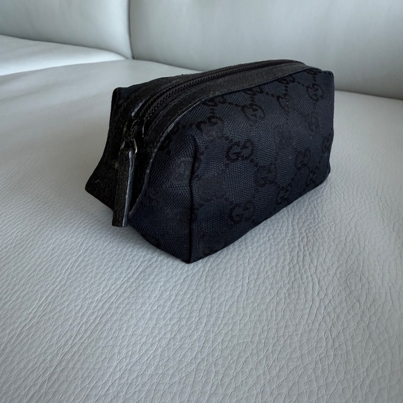 Gucci GG Black Canvas Cosmetic/Accessory Pouch - Excellent Condition! - Picture 4 of 16